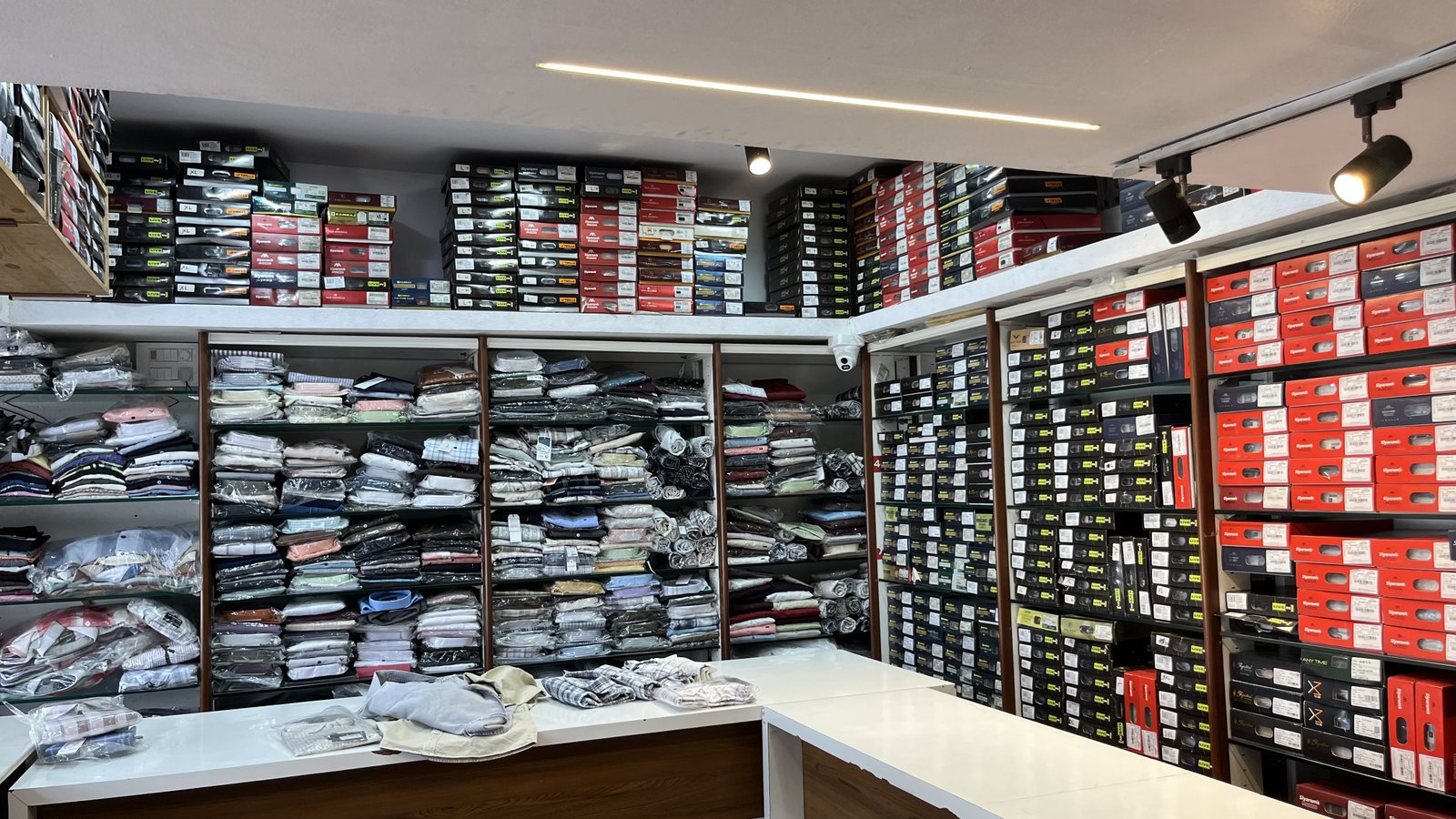 Ladieswear Collection